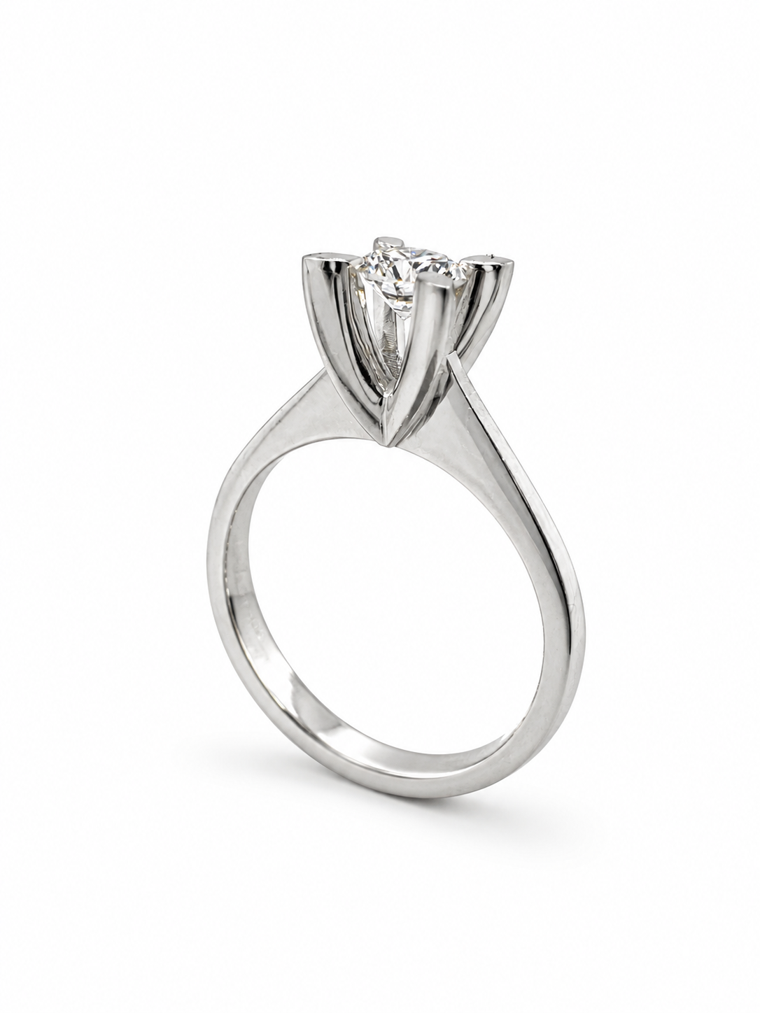 Léonore 0.39 Ct. Yüzük