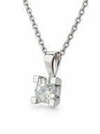 Valéane 0.67 Ct. Kolye