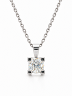 Valéane 0.67 Ct. Kolye