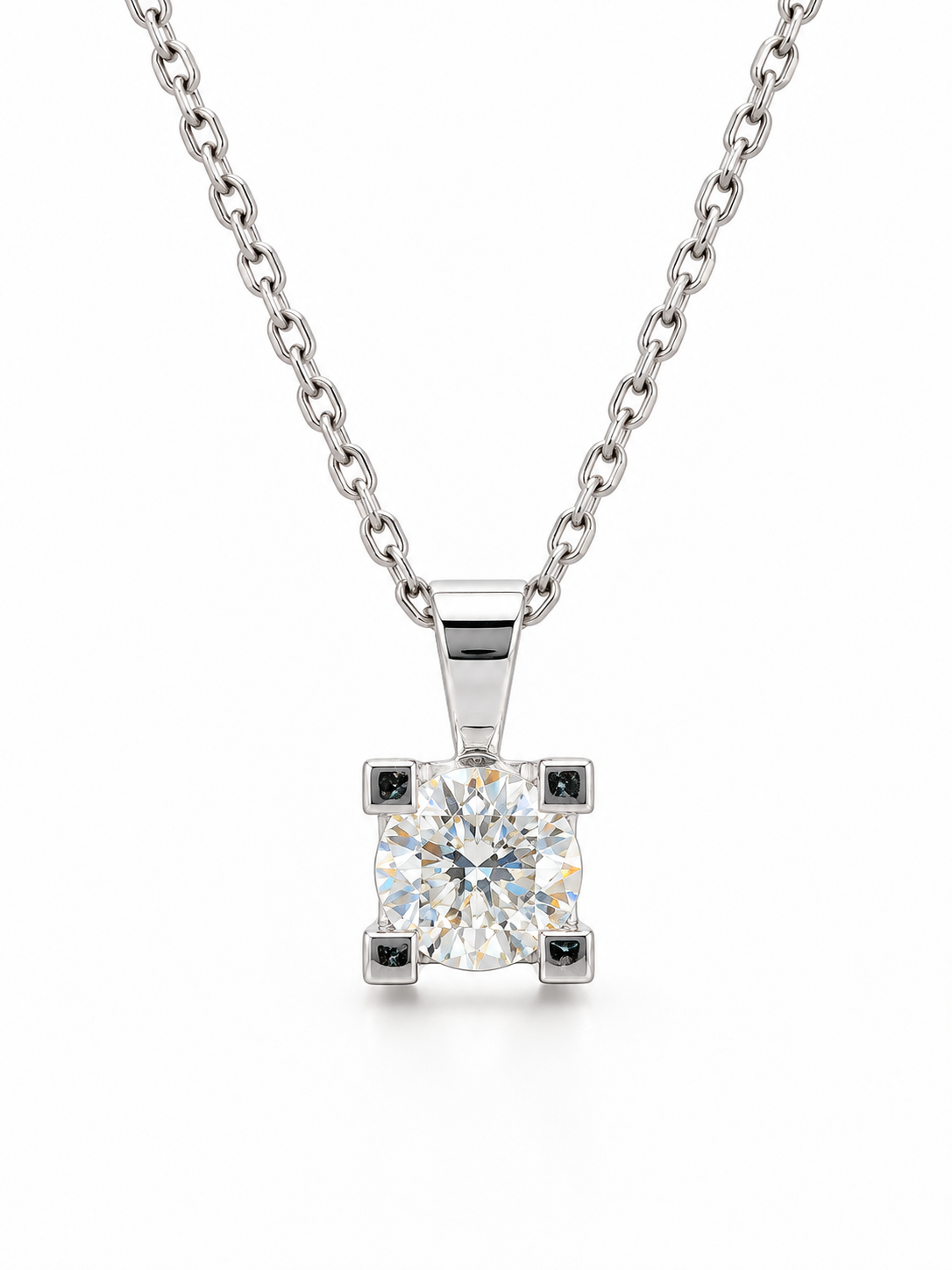 Valéane 0.67 Ct. Kolye