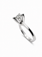 Léonore 0.39 Ct. Yüzük