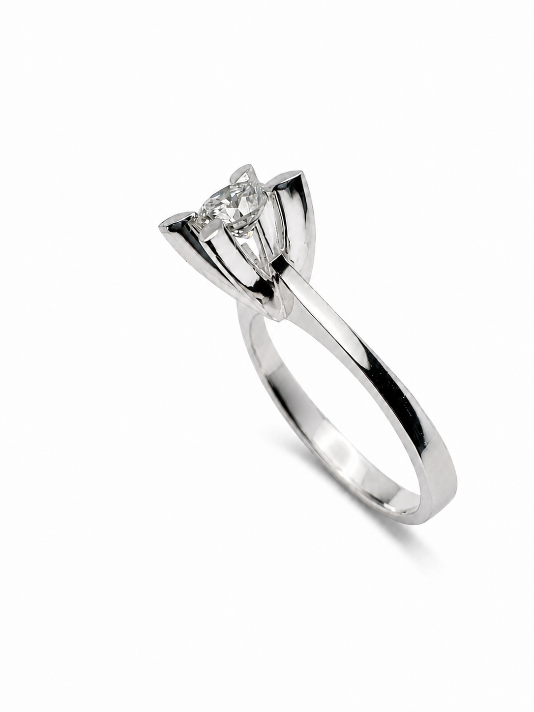 Léonore 0.39 Ct. Yüzük